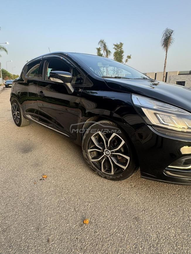 Clio 4 automatique modèle 2020 Full black