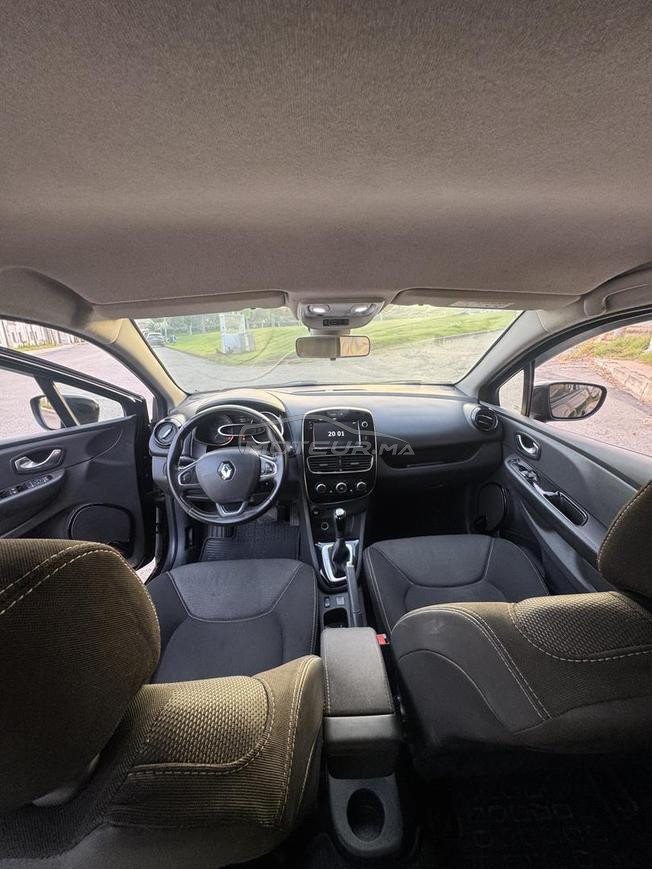 Clio 4 automatique modèle 2020 Full black