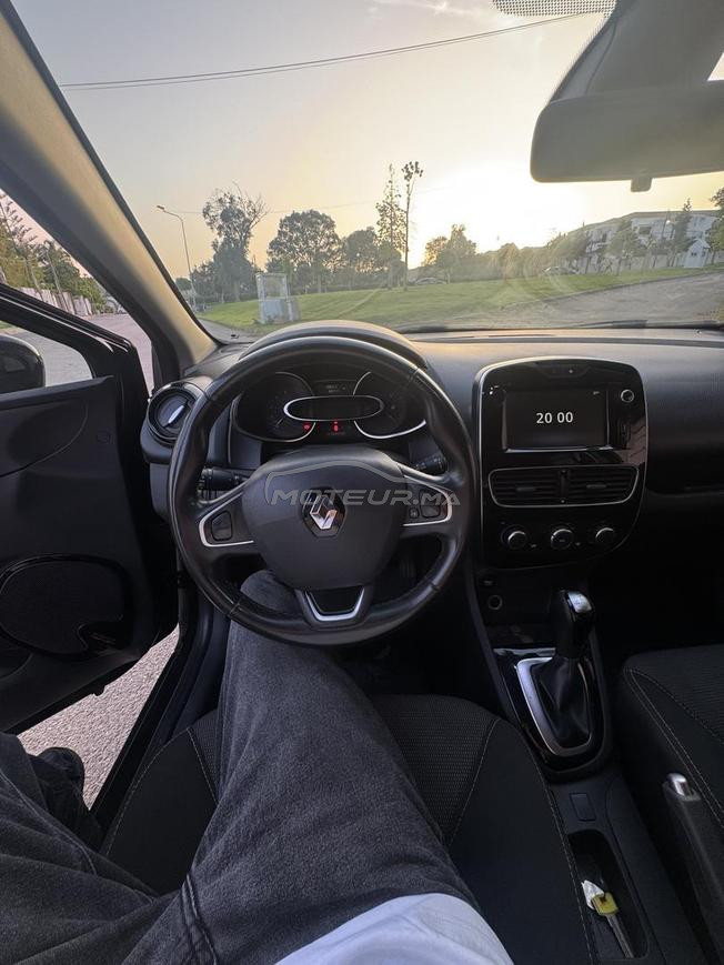 Clio 4 automatique modèle 2020 Full black