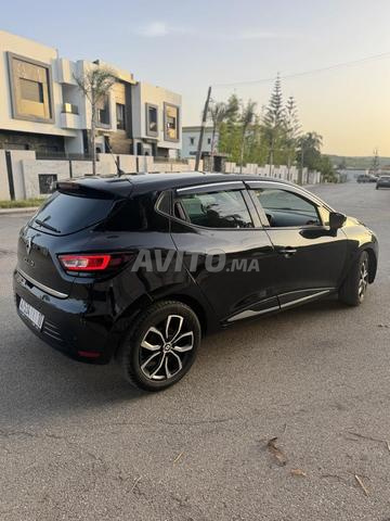 Clio 4 automatique modèle 2020 Full black - 2