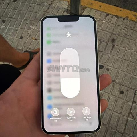 iPhone 14 normal propre 128 Go 88 batterie - 2