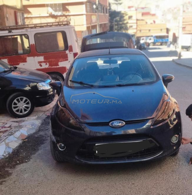 FORD FIESTA ESSENCE 2011