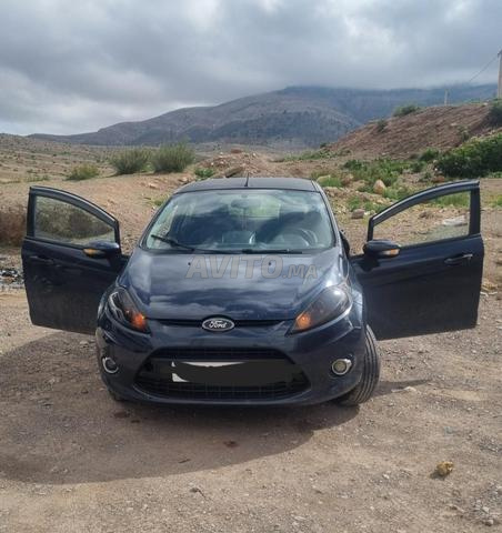 FORD FIESTA ESSENCE 2011 - 2