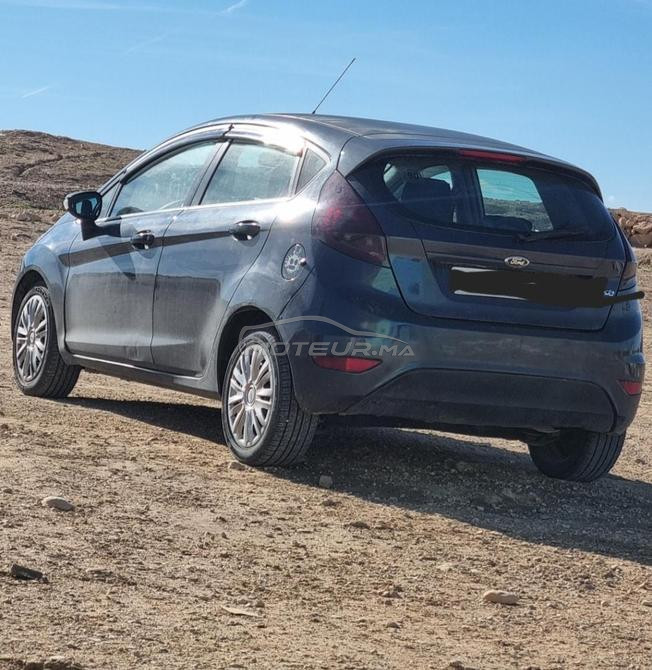 FORD FIESTA ESSENCE 2011