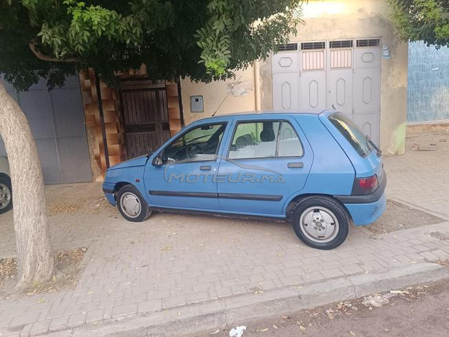 clio 1 essance