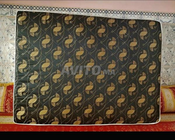 Matelas et sommier 140/190 très bon état - 2