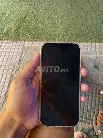 IPhone 16 pro bypass WiFi encore neuf 512g - 2