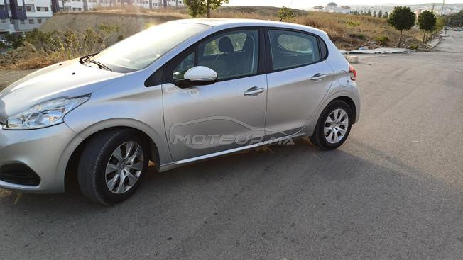 Peugeot 208 Essence Manuelle 2019 à Tanger