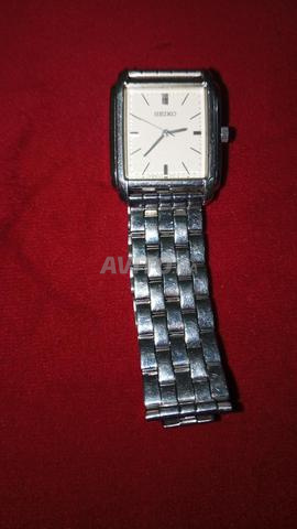 Montre Seiko originale à vendre, en bon état.
Contactez-moi si vous êtes intéressé.
