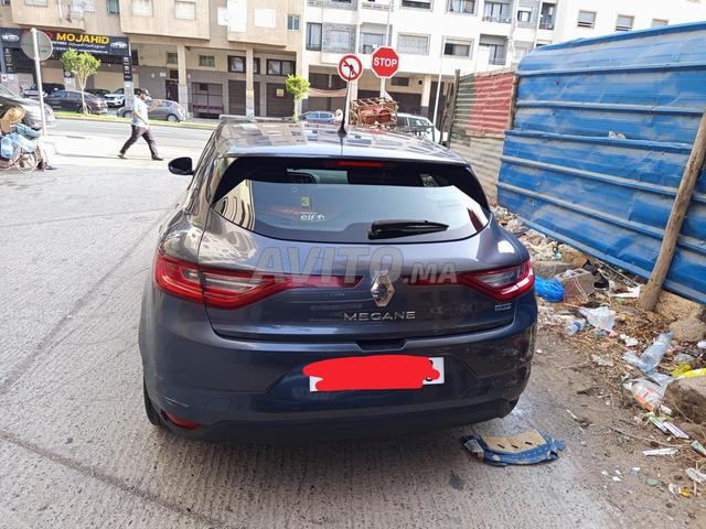 Voiture en très bon état - 2