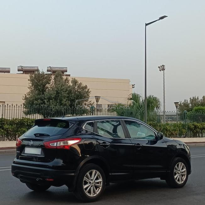 Nissan Qashqai diesel 2015 tt options 