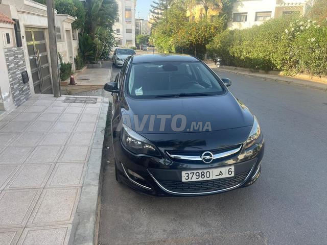 Opel Astra Diesel Manuelle 2014 à Casablanca - 2