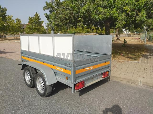 مقطورة مزدوجة المحور