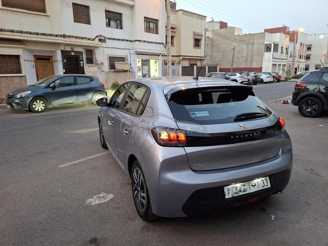 Peugeot 208 Diesel Manuelle 2023 à Agadir