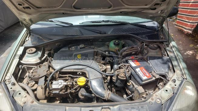clio 2 model 2002 