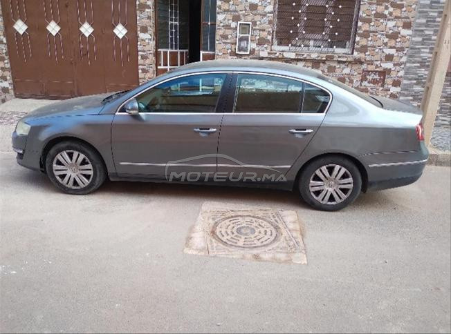 VOLKSWAGEN Passat B6