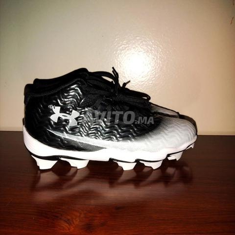 Crampons Under Armour noir et blanc (Taille 37.5) - 2