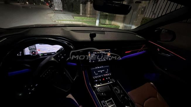 je vend Audi q8 bon état entretien la maison 