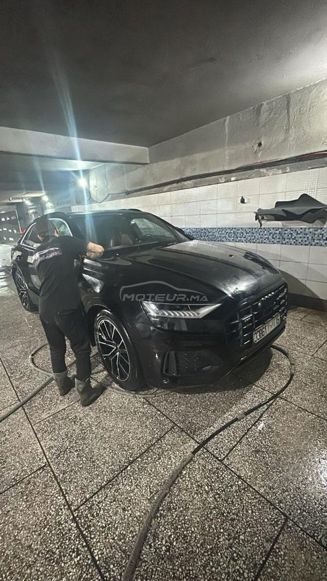 je vend Audi q8 bon état entretien la maison 