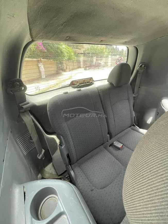 Kia carins model 2005 n9iya kayna tetouan