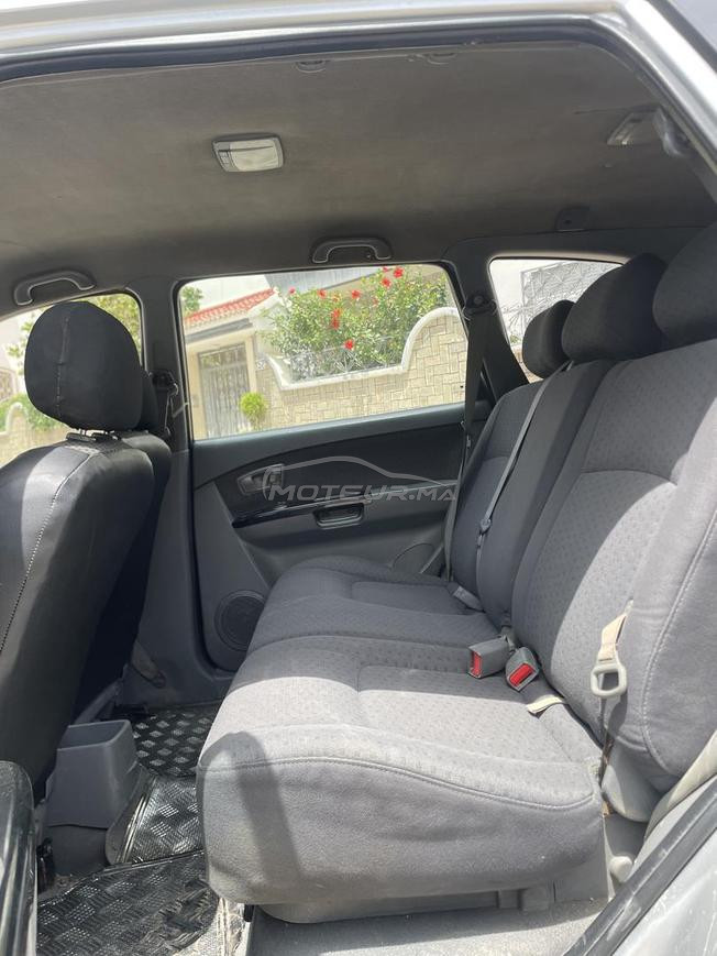 Kia carins model 2005 n9iya kayna tetouan
