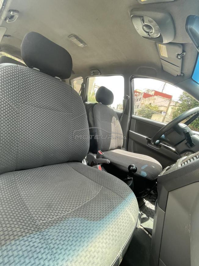 Kia carins model 2005 n9iya kayna tetouan