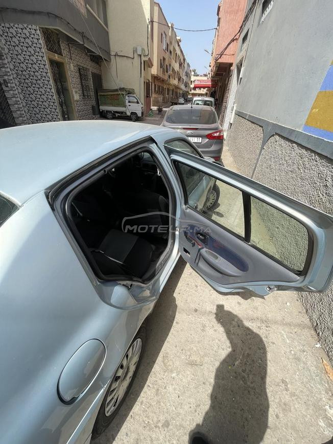 clio 2000 Roneut
