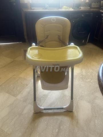 Chaise haute bébé