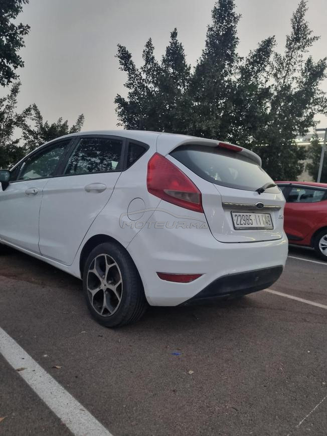 Ford fiesta essence 2012