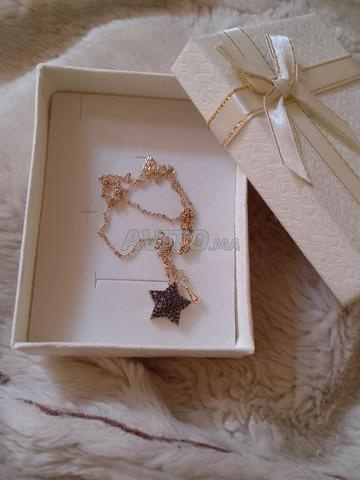 Collier neuf