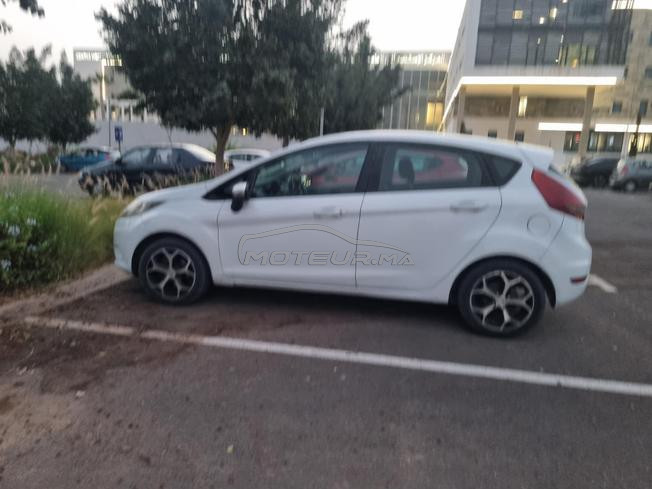 Ford fiesta essence 2012