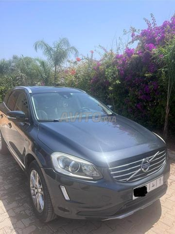 فولفو XC60 D4 فل أوبشن - 2