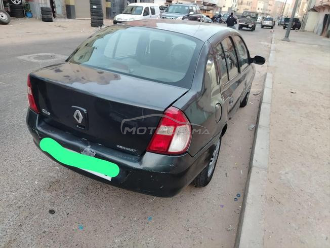 RENAULT CLIO A LAAYOUNE. 