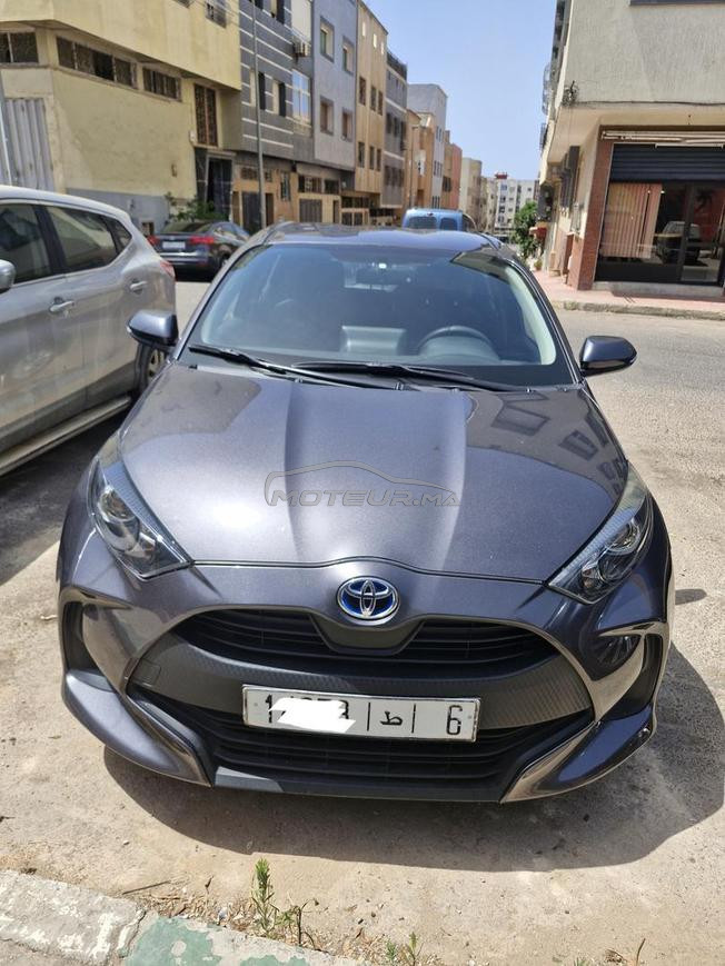 a vendre toyota yaris hybride automatique