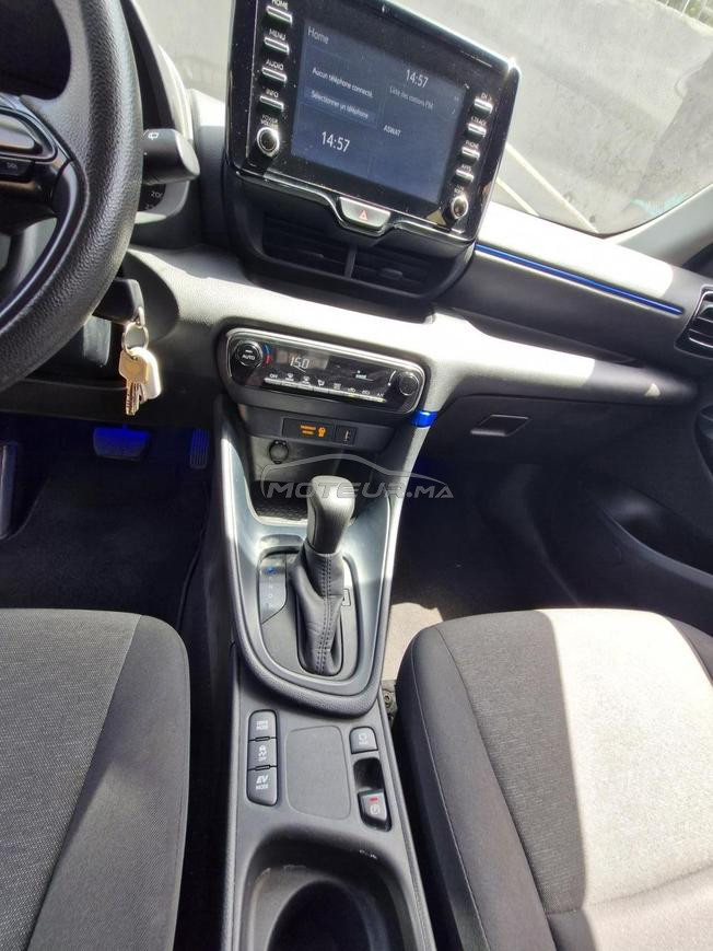 a vendre toyota yaris hybride automatique
