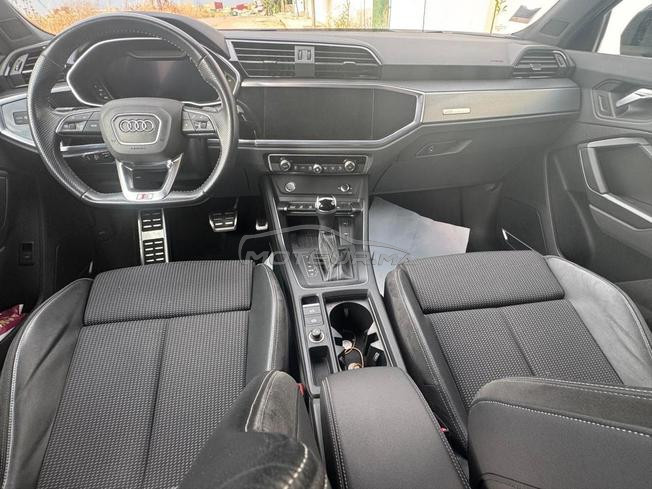 av Audi q3  s line