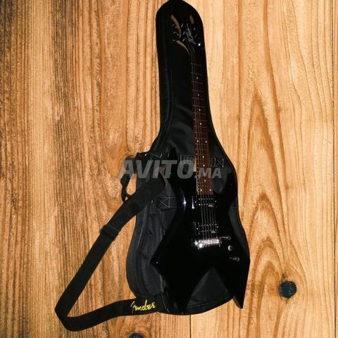 BC Rich Warlock Bronze Series avec Étui Tobago