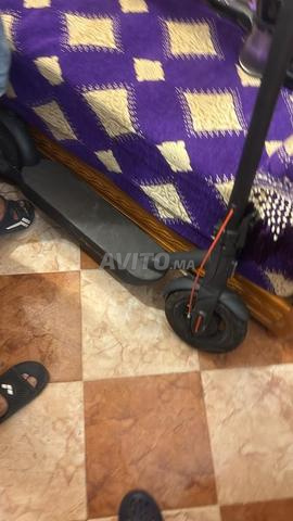 Trotinette électrique Xiaomi Pro 5 comme neuve - 2