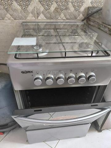 Cuisinière encore propre - 2