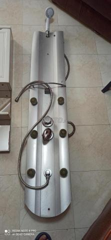 Douche, miroir et lavabo - 2