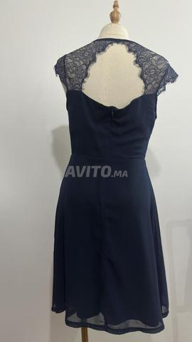 Robe en dentelle taille M - 2