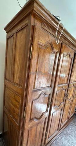 Armoire.     - 2