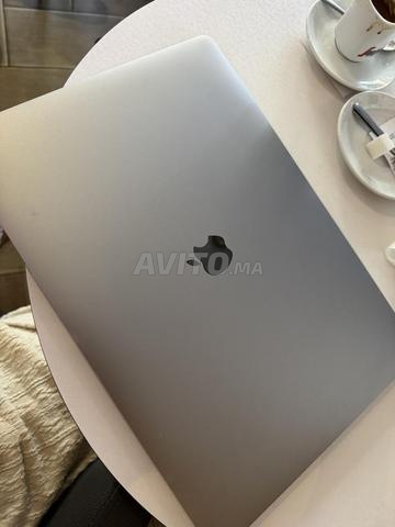 MacBook 2019-2020 16 pouces AMD Radeon Pro