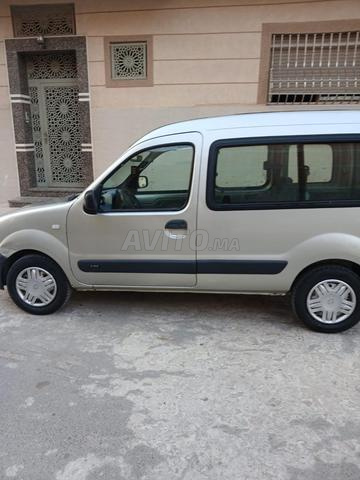 Renault Kangoo Diesel, propre et prête à l'emploi