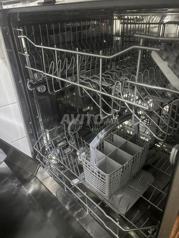 lave vaisselle très peu utilisé - 2