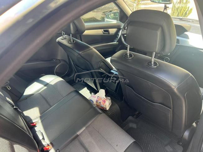 Mercedes-Benz 220 Diesel Automatique 2011 à Tanger