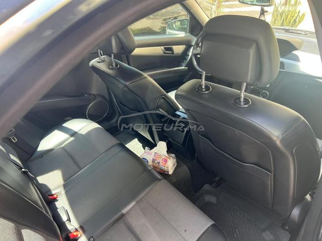 Mercedes-Benz 220 Diesel Automatique 2011 à Tanger