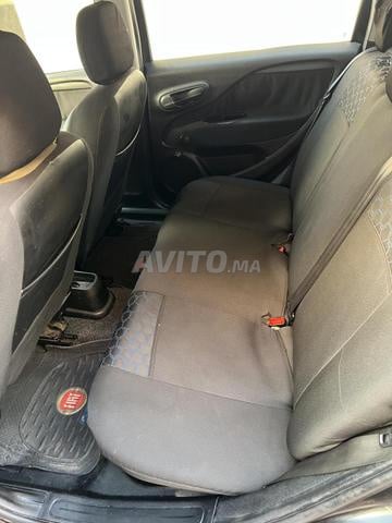 Fiat Punto Diesel Manuelle 2016 à Casablanca