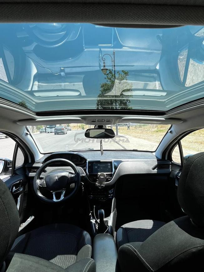 Peugeot 208 whit edtion 2018 130K
