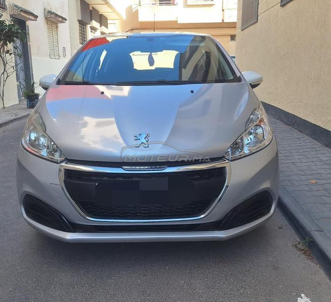 Peugeot 208 Essence Manuelle 2017 à Temara
